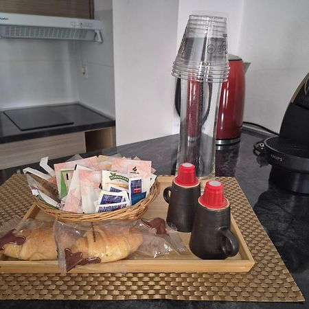 Trebol Apartamentos Benalmadena Arroyo De La Miel Exteriör bild