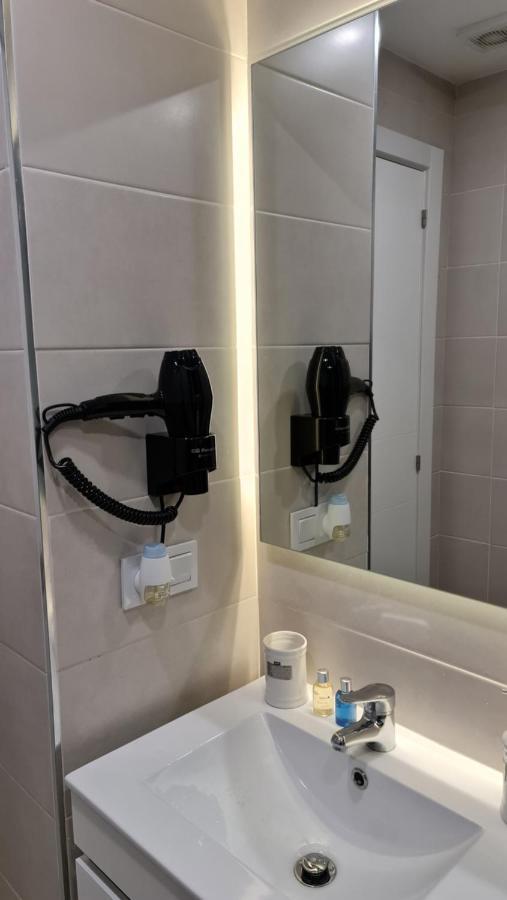 Trebol Apartamentos Benalmadena Arroyo De La Miel Exteriör bild